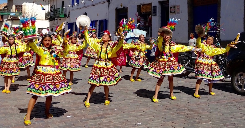Cusco était un point central pour visiter le sud du Pérou, et j’y suis donc passée à 3 reprises. Entre consultation des agences touristiques, repos, promenades au gré des festivités de l’Inti Raymi et visites, je n’ai pas eu le temps de m’ennuyer.